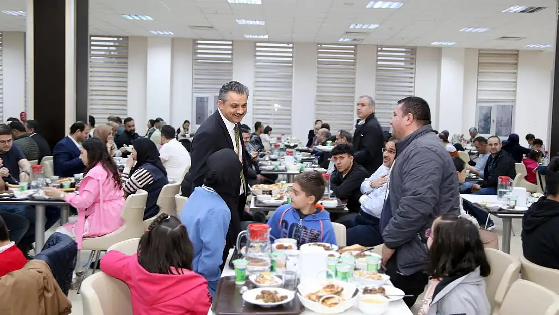 Siirt Üniversitesi, Personelleriyle İftarda Buluştu