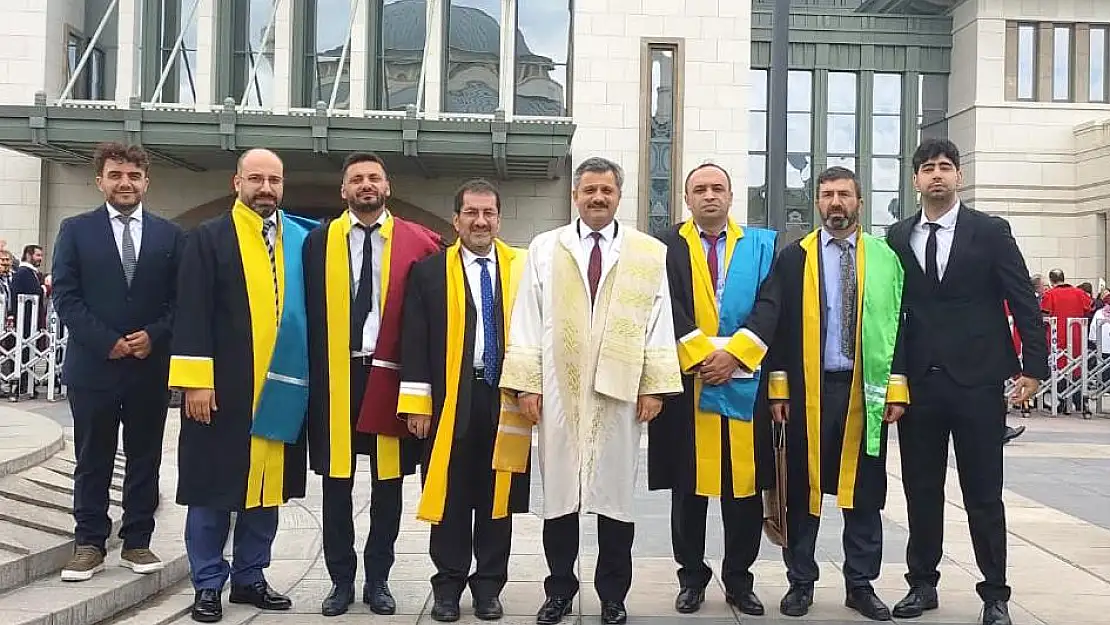 Siirt Üniversitesi Rektörü Prof.Dr.Nihat Şındak, 2023-2024 Akademik Yılı Açılış Törenine Katıldı