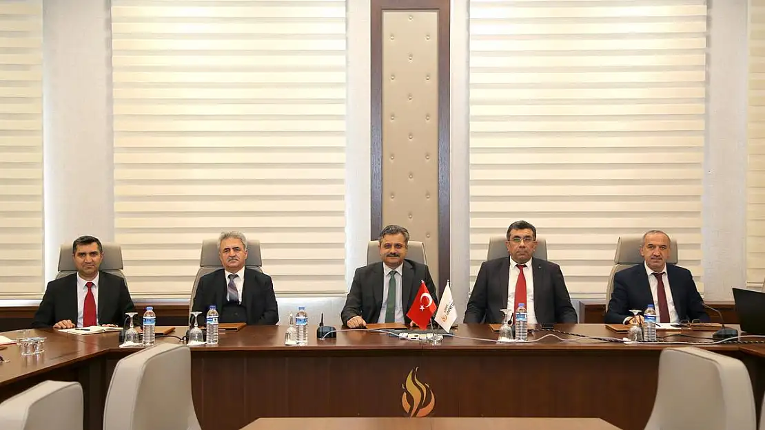 Siirt Üniversitesinde Akademik Dergi Odak Toplantısı Yapıldı
