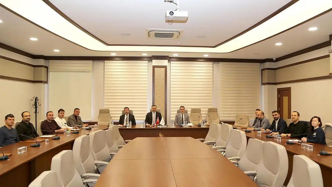 Siirt Üniversitesi'nde Enerji Yönetimi Toplantısı Gerçekleştirildi