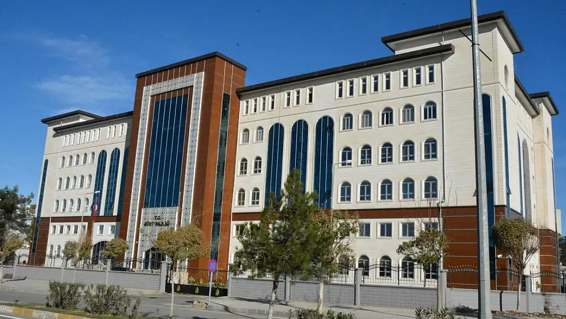 Siirt Valiliği, Okul Çevrelerinde Alınacak Güvenlik Tedbirleriyle İlgili Genelge Yayınladı