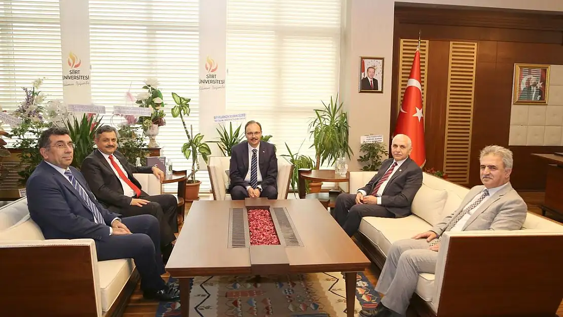 Siirt Valisi Dr. Kızılkaya'dan Yeniden Rektörlüğe Atanan Prof.Dr.Şındak'a Tebrik Ziyareti