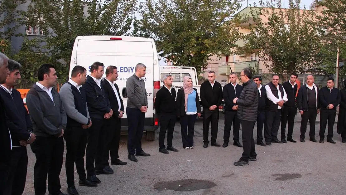 Siirt Valisi Kızılkaya, Sabahın İlk Işıklarında Otobüs Şoförleriyle Bir Araya Geldi