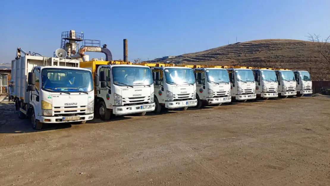 Siirt'e Yeni Çöp Kamyonları