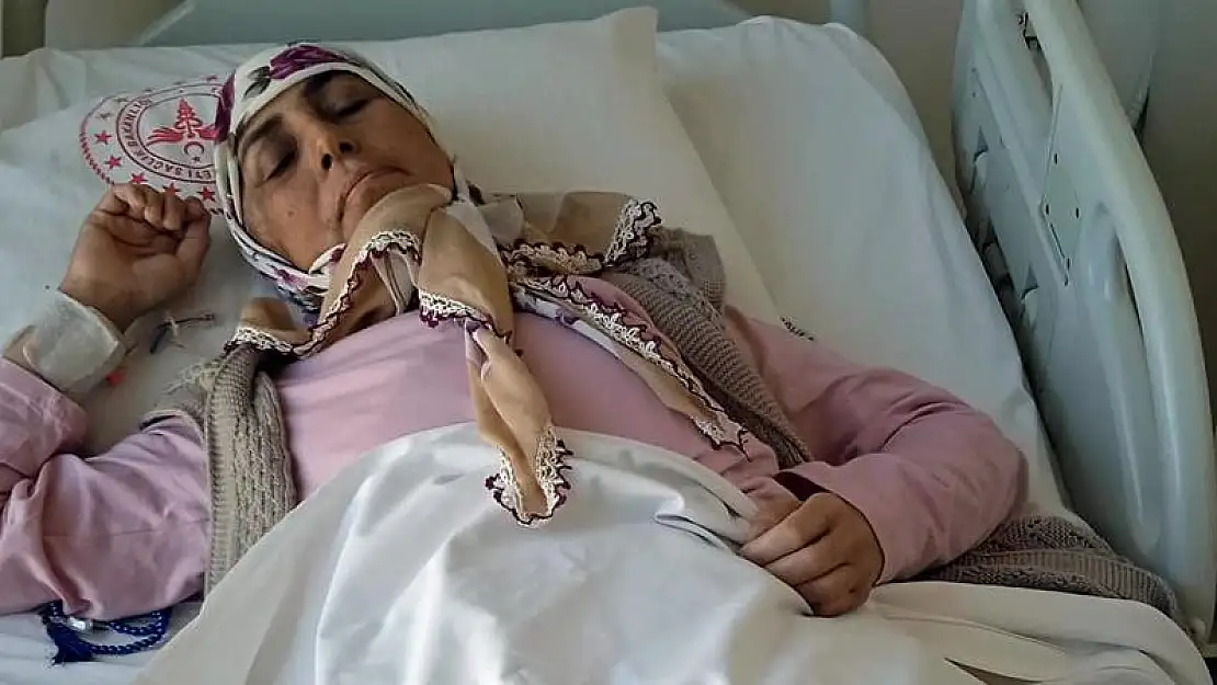 Siirtli Hasta Kadın, Yaşama Tutunmak İçin Yardım Bekliyor