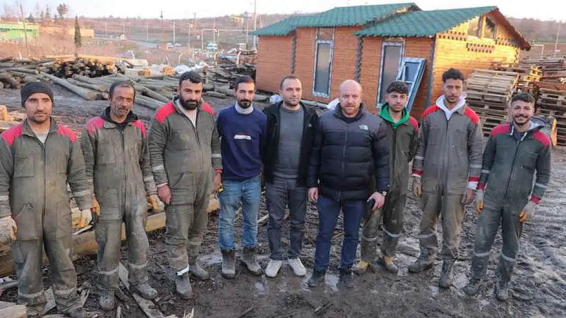 Siirtli Marangoz'un Ürettiği 'Taşınabilir Ev'ler İlgi Görüyor
