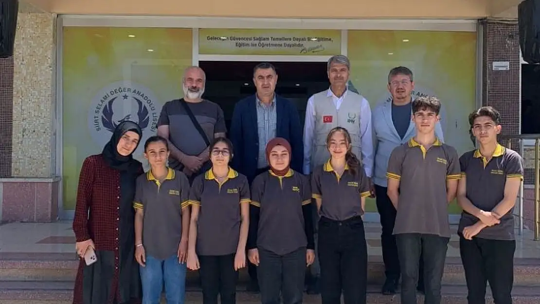 Siirtli Öğrencilerden Gazze'ye Anlamlı Destek