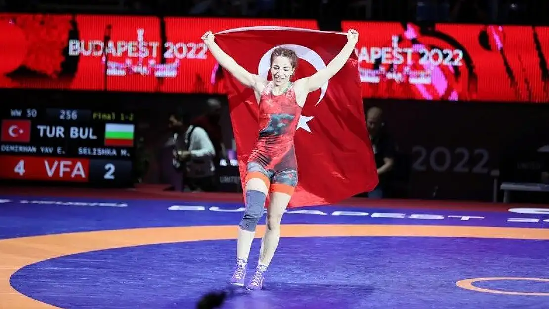 Siirtli Şampiyon Evin Demirhan: 'Kulağım Kırılsa da Pehlivan Olayım' Derdim