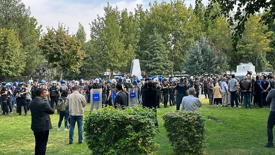 Siirtlilerin de Aralarında Olduğu Birçok Kişi Gözaltına Alındı