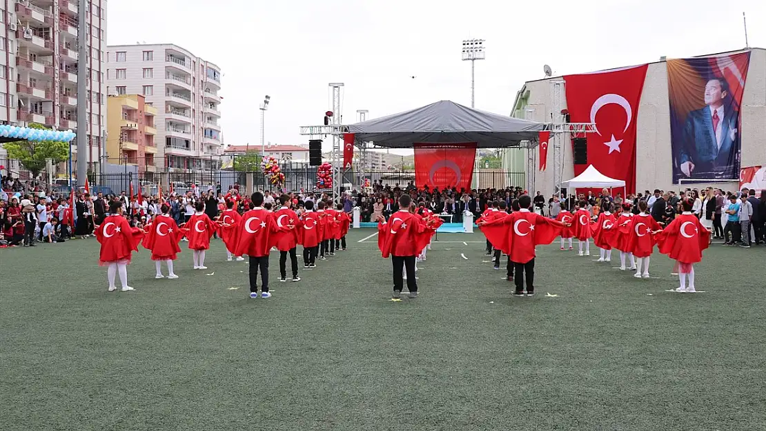 Siirt'te 23 Nisan Ulusal Egemenlik ve Çocuk Bayramı Coşkuyla Kutlanacak