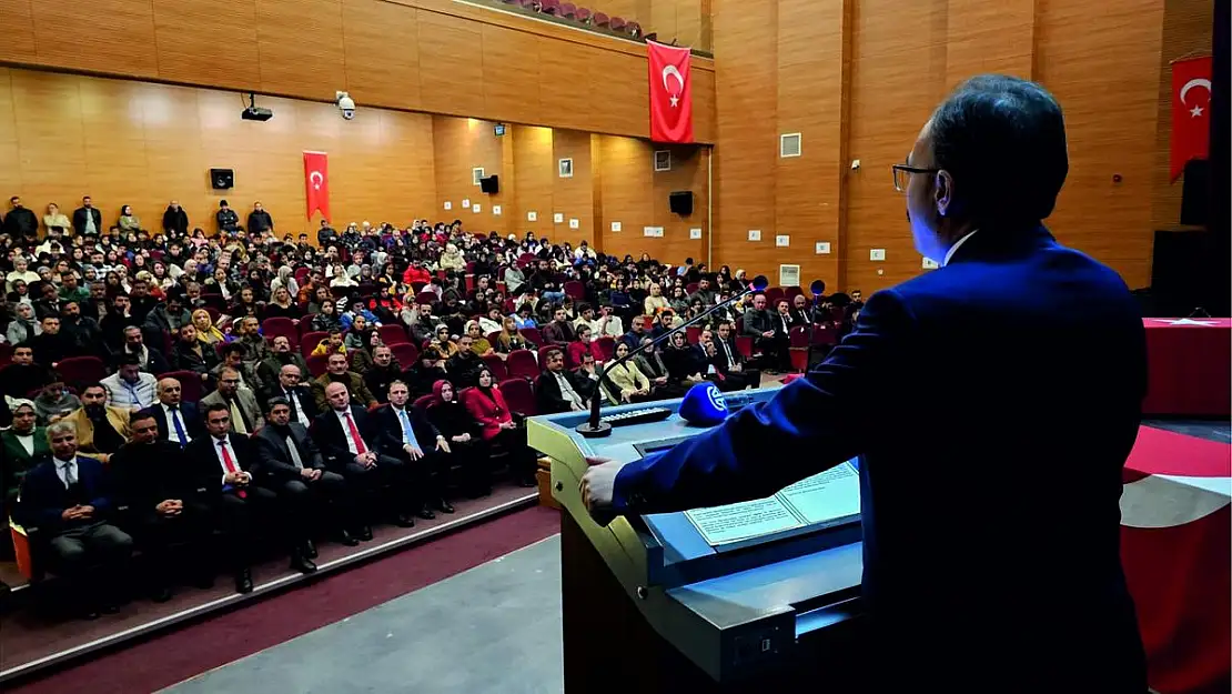 Siirt'te 24 Kasım Öğretmenler Günü Coşkuyla Kutlandı