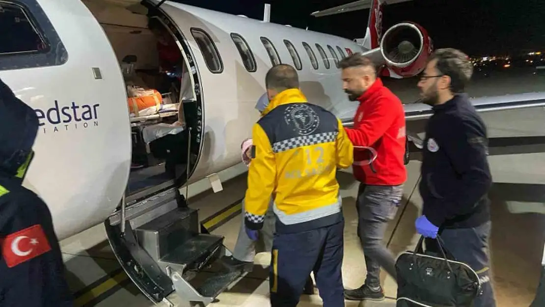 Siirt'te 3 Aylık Bebek, Ambulans Uçakla Konya'ya Sevk Edildi