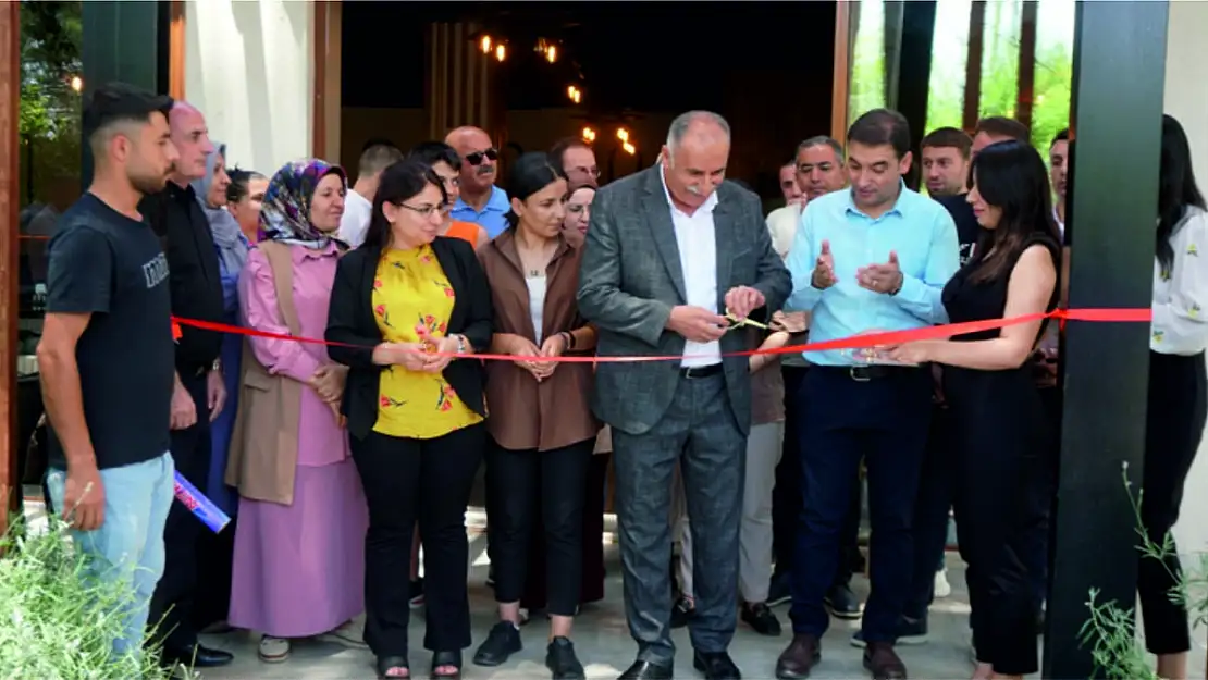 Siirt'te 4 Çeşit Yemeğin 100 TL'ye Satıldığı Kent Lokantası Açıldı
