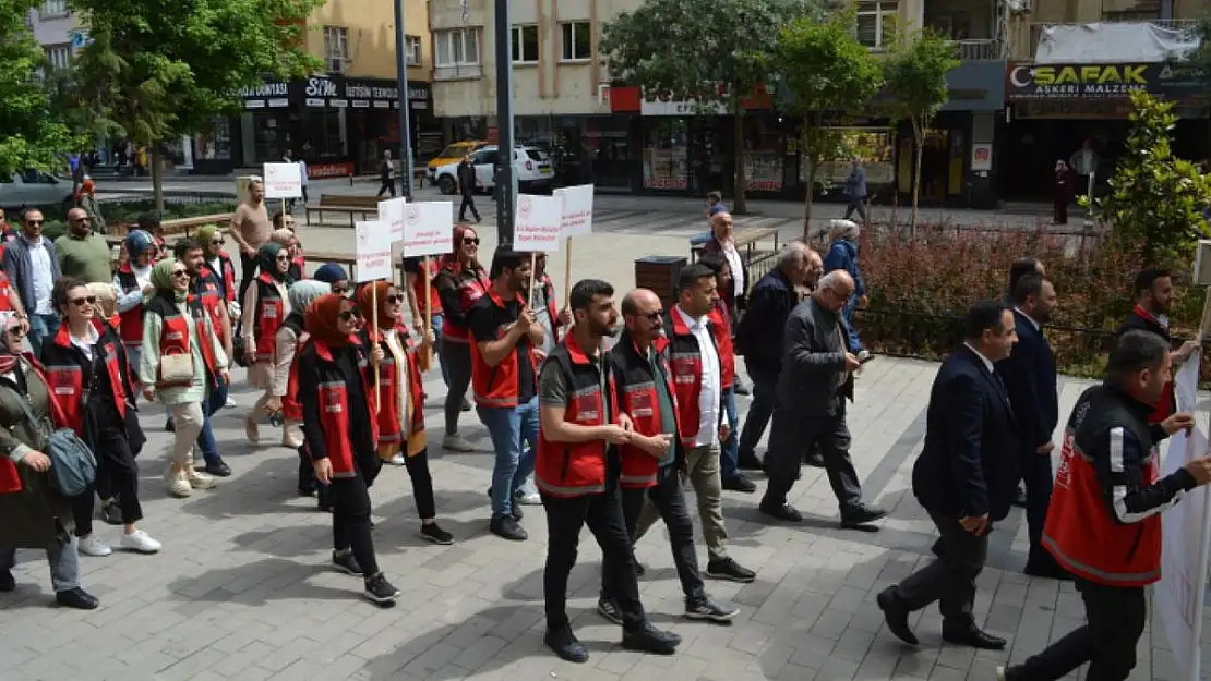 Siirt'te ''Ailemiz İstikbalimiz''' Yürüyüşü