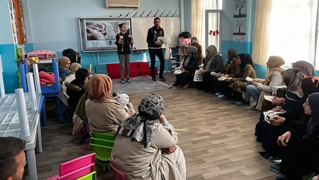 Siirt'te Alparslan Anaokulu'nda Velilere Yönelik Bağımlılıkla Mücadele ve KADES Eğitimi