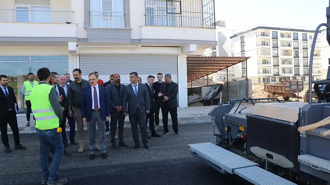 Siirt'te Asfalt Çalışmaları Başladı