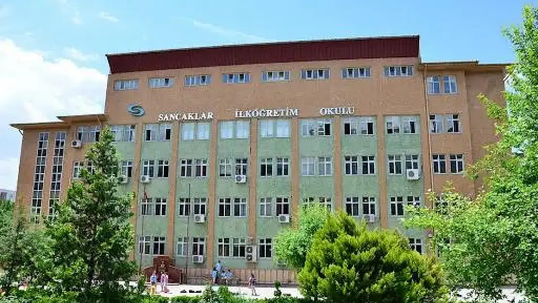 Siirt'te Bazı Okullarda Ders Saatlerinde Değişiklik