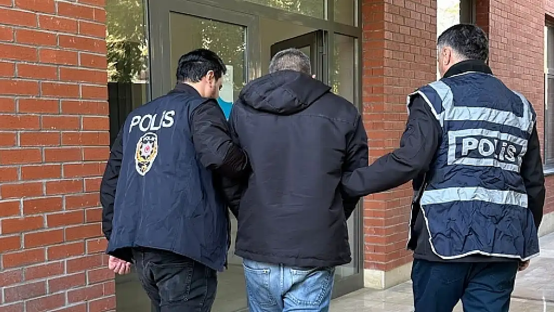 Siirt'te Bir Kuyumcudan Altın Kolye Çalan Şüpheli Yakalandı