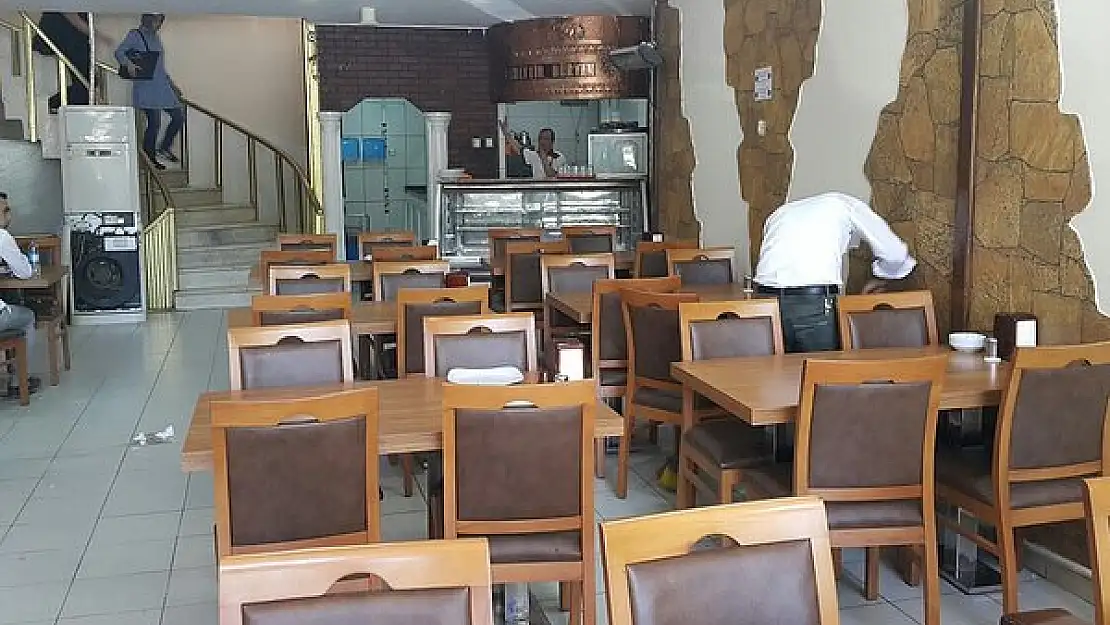 Siirt'te Çayhaneler, Kahvehaneler Lokantalar Kapalı