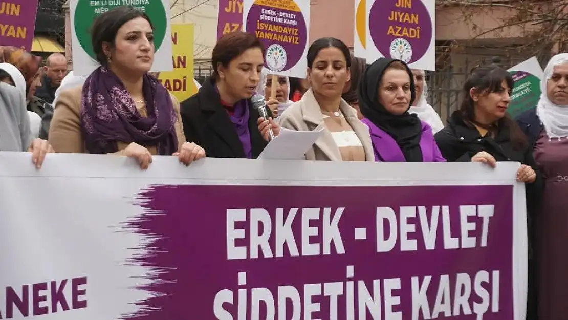 Siirt'te de 'Kadınlara ve Çocuklara Şiddete Karşı' Mücadele İçin Yürüdüler!