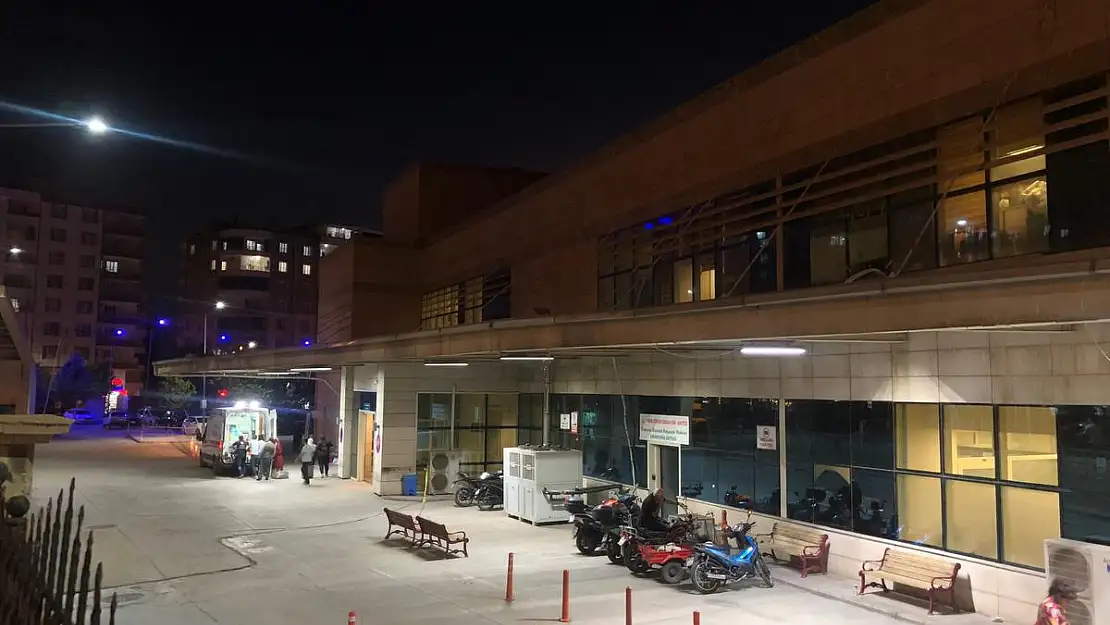 Siirt'te Düğünde Havaya Ateş Açılmasıyla 16 Yaşındaki Genç Yaralandı