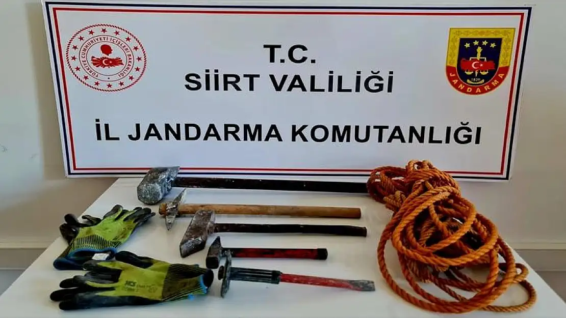 Siirt'te Eski Tarihi Hamam Bölgesinde Define Avcılarına Suçüstü Baskın