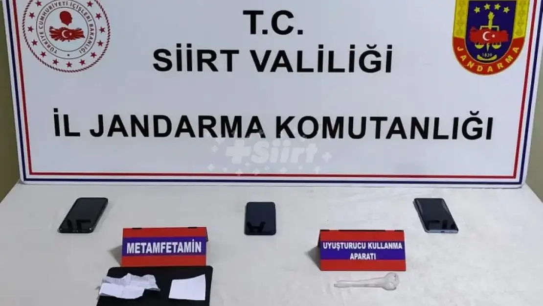 Siirt'te Evlerinde Uyuşturucu Bulunan 5 Kişiye Yönelik Operasyon: 1 Tutuklama