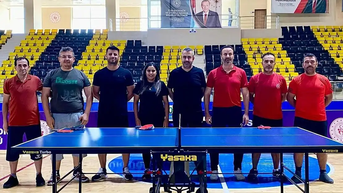 Siirt'te Gençlik Spor Bakanlığı'nın Düzenlediği Masa Tenisi Turnuvasında Zafer Siirt Aile ve Sosyal Hizmetler İl Müdürlüğü'nün!