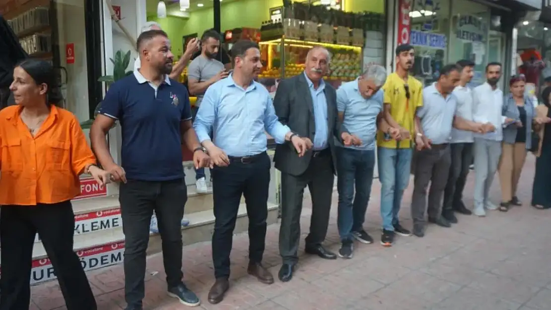 Siirt'te Halay Tutuklamalarına Halaylı Protesto!