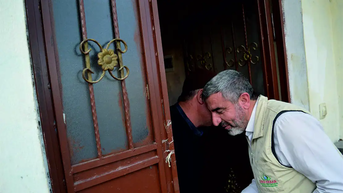 Siirt'te İHO-EBRAR, Ramazan Coşkusunu Yüzlerce Aileyle Paylaştı