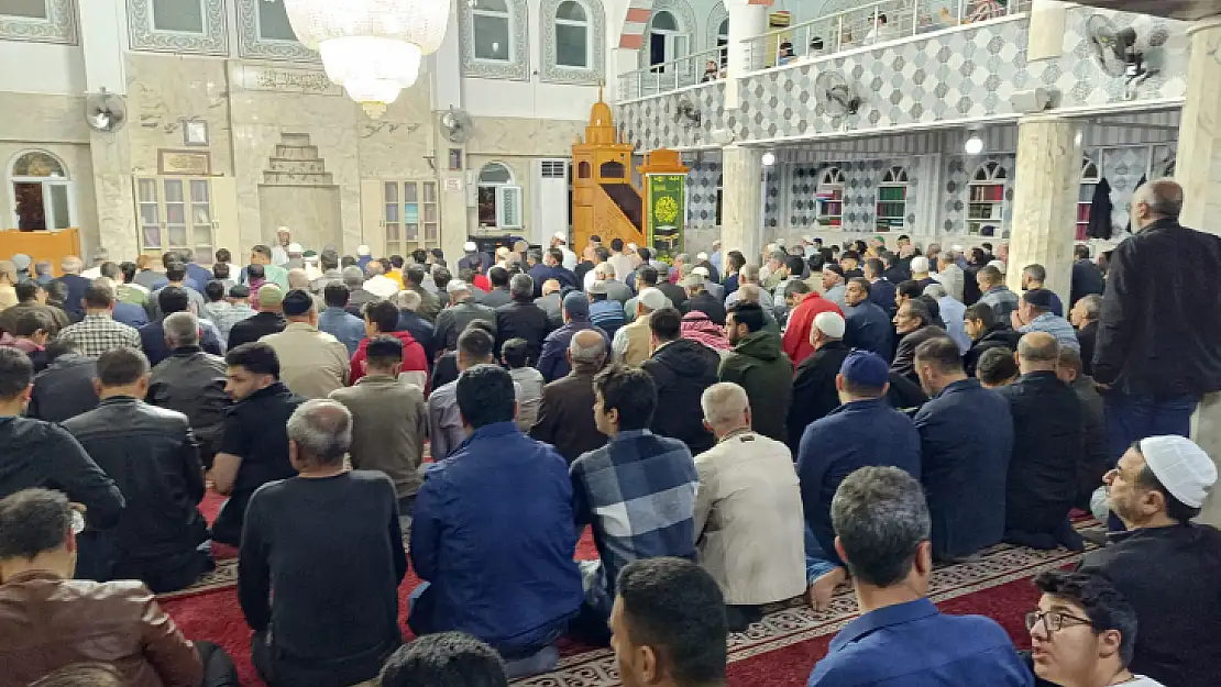 Siirt'te Kadir Gecesi İdrak Edildi