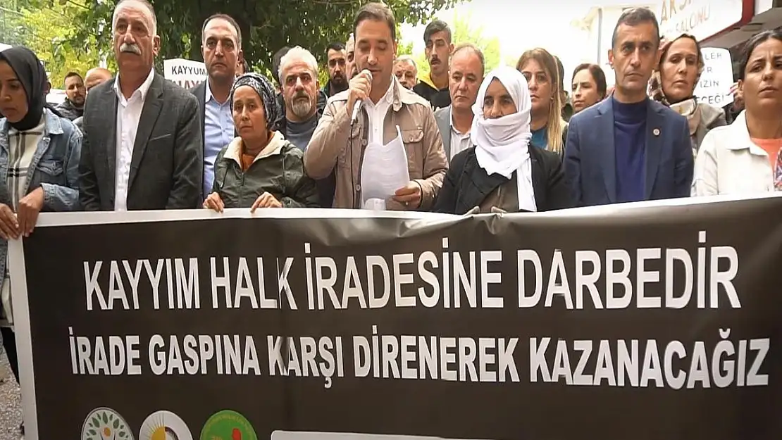 Siirt'te Kayyum Atamaları Protesto Edildi