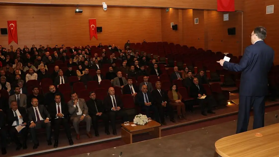 Siirt'te Okul Müdürleri Toplantısı