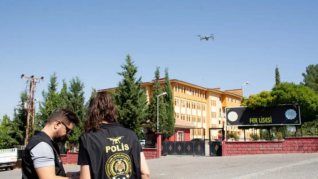 Siirt'te Okul Önleri ve Çevrelerinde Hava Destekli Denetim