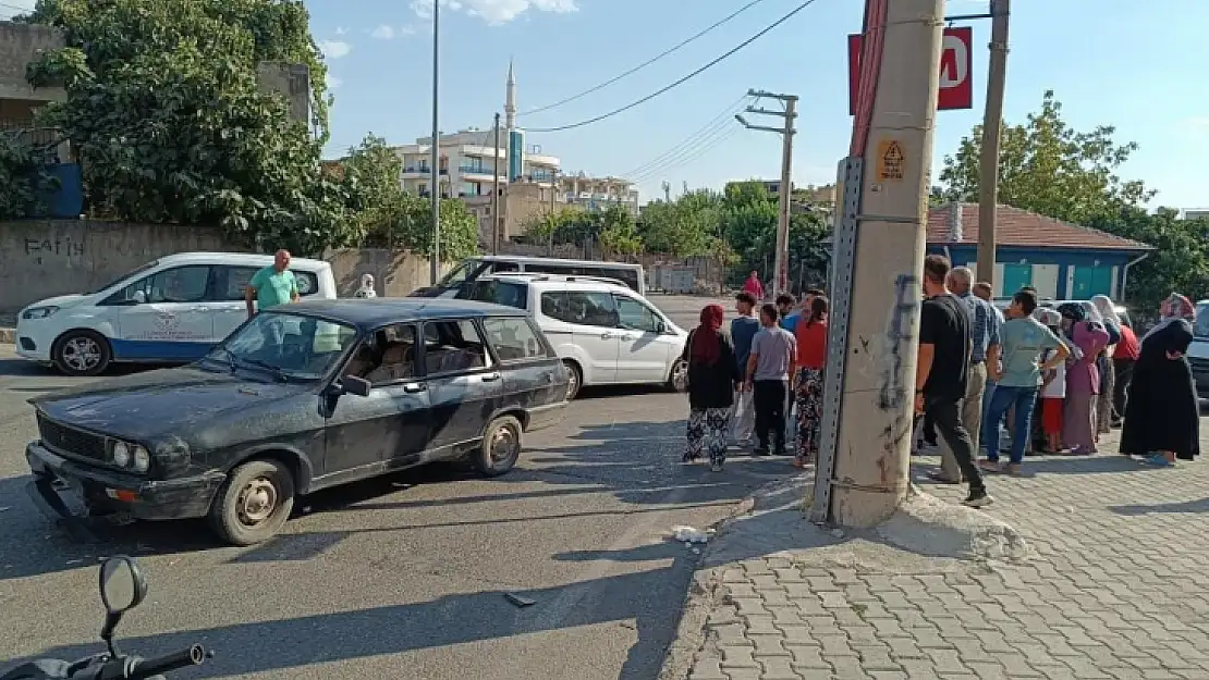 Siirt'te Otomobille Çarpışan Motosiklet Sürücüsü Yaralandı