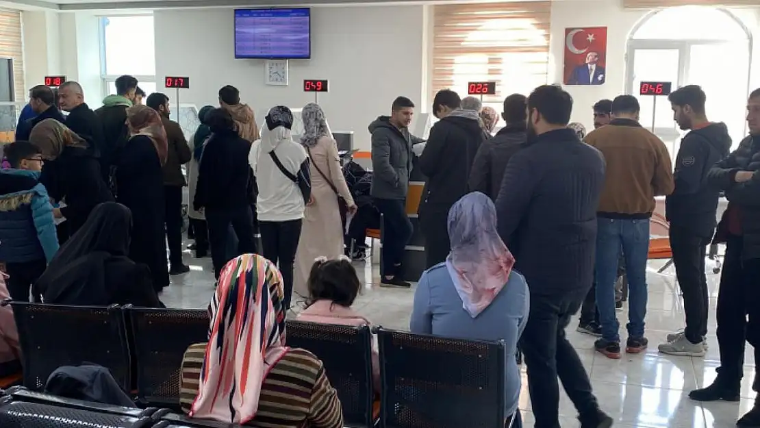 SİİRT'TE PASAPORT YOĞUNLUĞU!