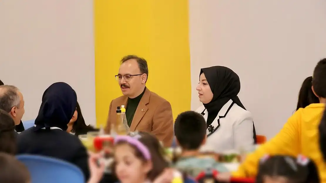 Siirt'te Sevgi Sofrası Buluşması