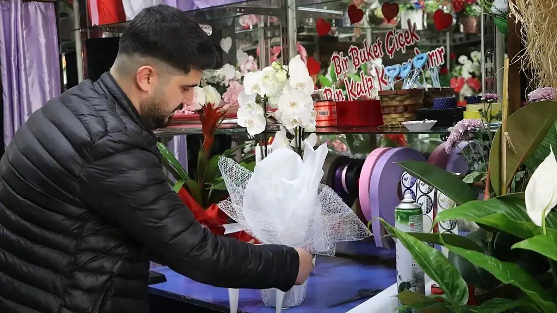 Siirt'te Sevgililer Günü Hareketliliği