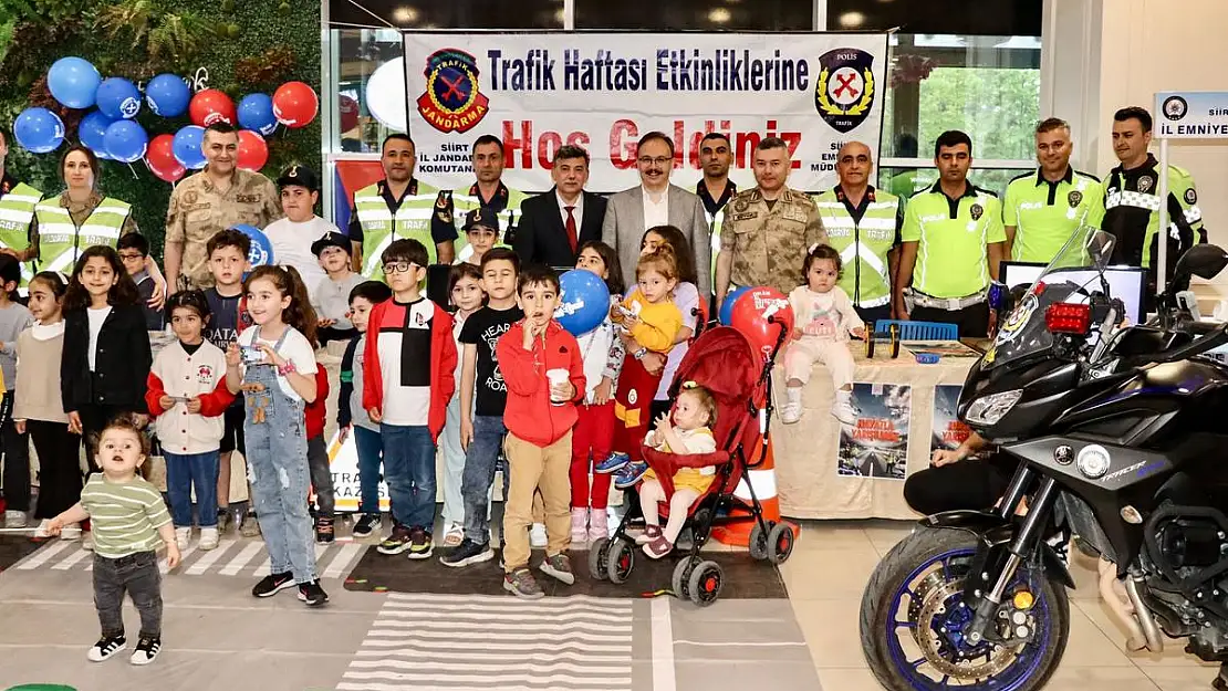 Siirt'te Trafik Haftası Etkinlikleri Renkli Görüntülere Sahne Oldu