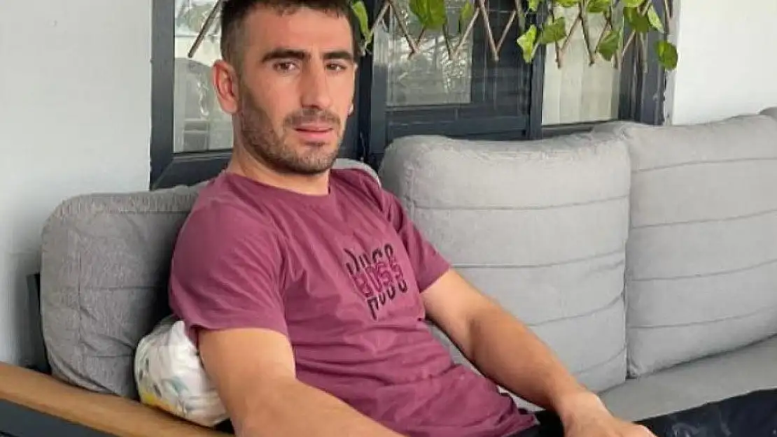 Siirt'te Trafik Kazasında Ağır Yaralanan Savaş Polat Van'a Sevk Edildi