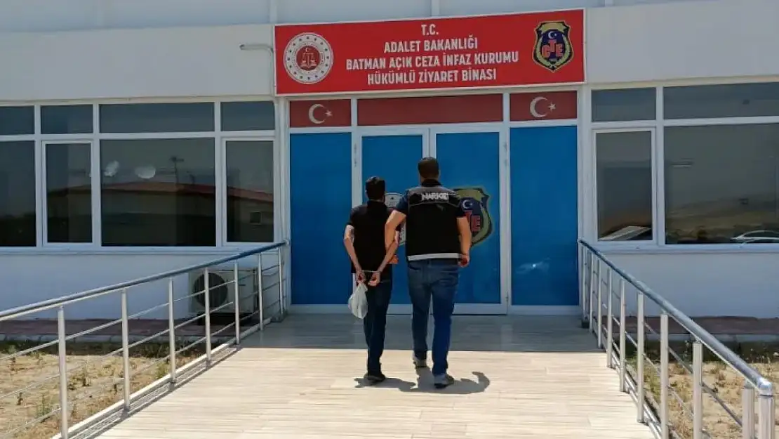 Siirt'te Uyuşturucu Ticareti Yapmak Suçundan Aranan Şahıs, Yakalandı