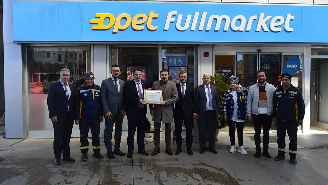 Siirt'te Vergi Rekortmenlerine Teşekkür Belgesi