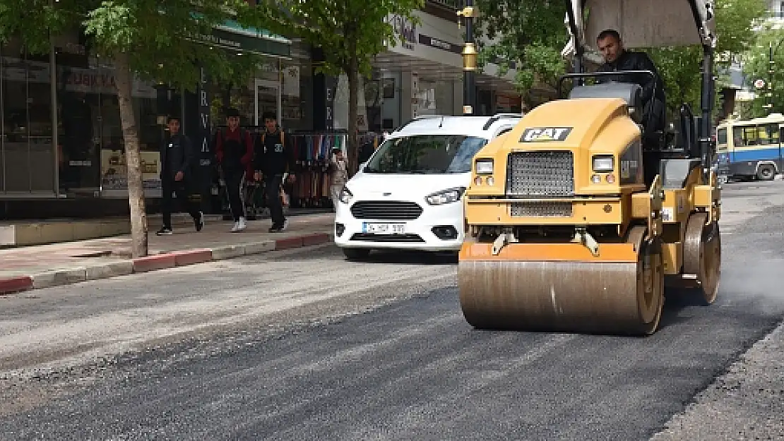 Siirt'te Yol Bakım ve Asfalt Yama Çalışmaları Başladı