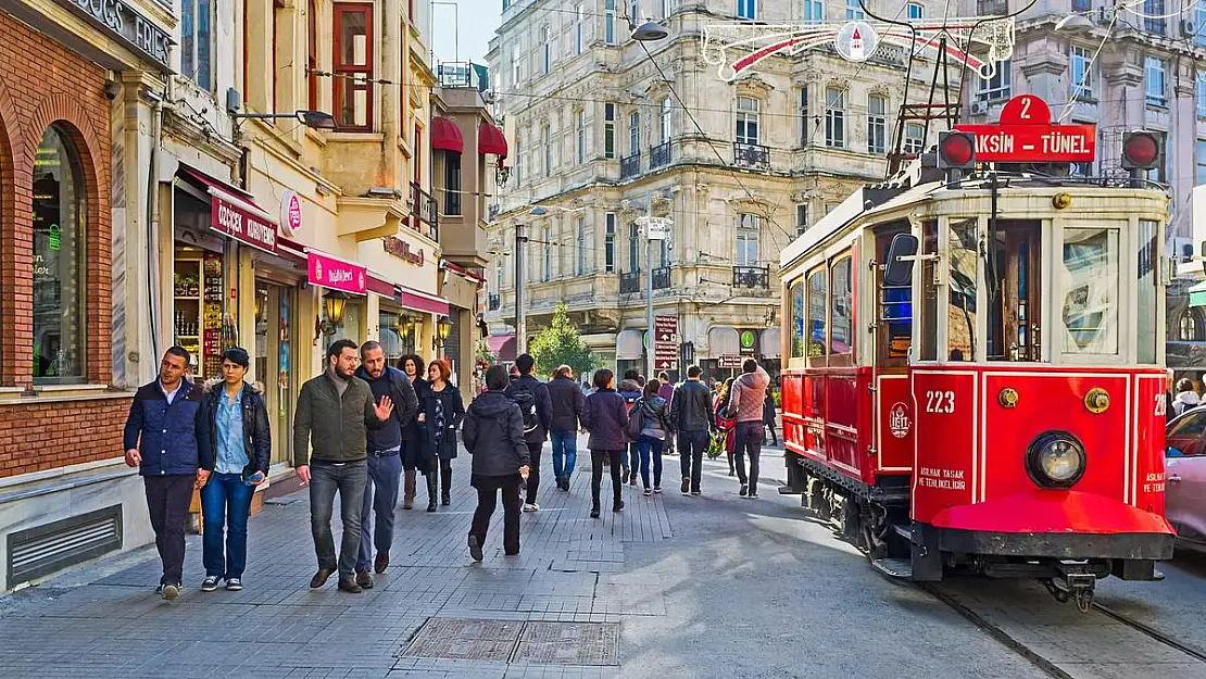 Siirt'ten İstanbul'a Giden Gencin Başına Gelmeyen Kalmadı!
