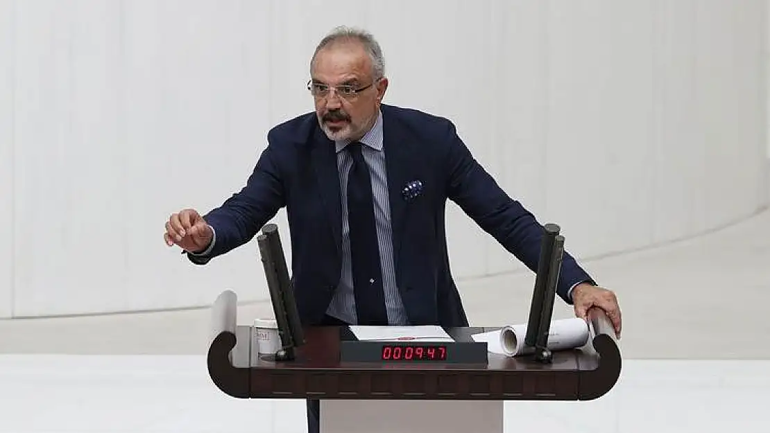 Sırrı Sakık: İki Belediye İki Ayrı Hukuk