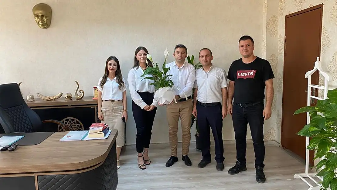 Şirvan Nüfus Müdürlüğü Personeli  Kaymakam Emrah Bütün'ü Ziyaret Etti