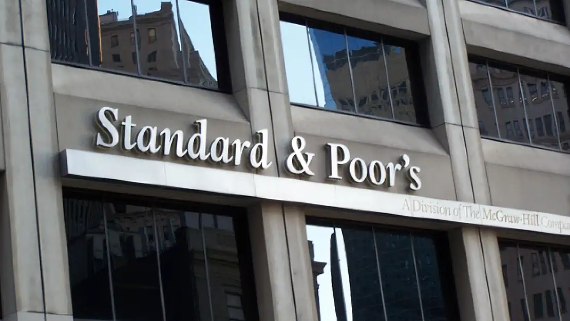 Standard & Poor's Türkiye'nin Kredi Notunu Yükseltti