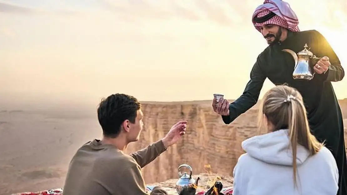 Suudi Arabistan'da 73 yıl sonra alkol izni