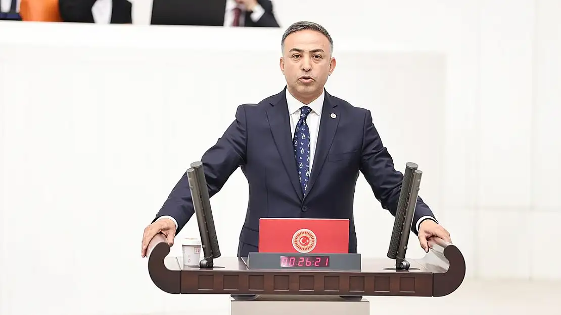 Tahtasız: Depremzedeleri ve Öğrencileri Mağdur Etmeyecek Çözüm Üretilmelidir