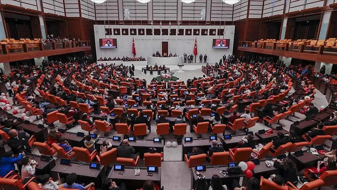 TBMM'de Yoğun Gündem: İnfaz Düzenlemeleri, Trafik Cezaları ve Parti Ziyaretleri